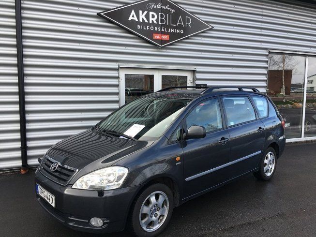 Toyota avensis verso 2002