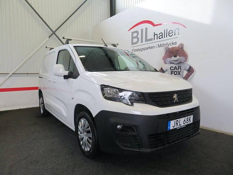 Vit Begagnad 2021 Peugeot Partner Minibuss | 159 000 kr (Bra pris) - Bild 1/4