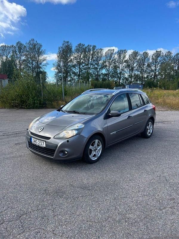 Grå Begagnad 2009 Renault Clio GrandTour Kombi | 25 900 kr (Lite dyr) - Bild 1/4