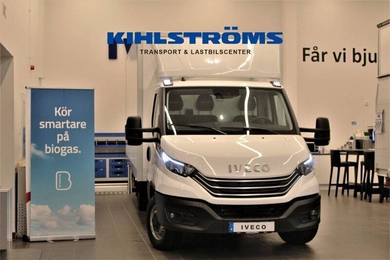 Vit Begagnad 2023 Iveco Daily Van | 773 750 kr - Bild 1/4