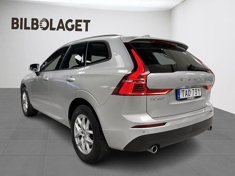 Begagnad Volvo XC60 Momentum 192 HK (141 kW) 2018 Silver SUV