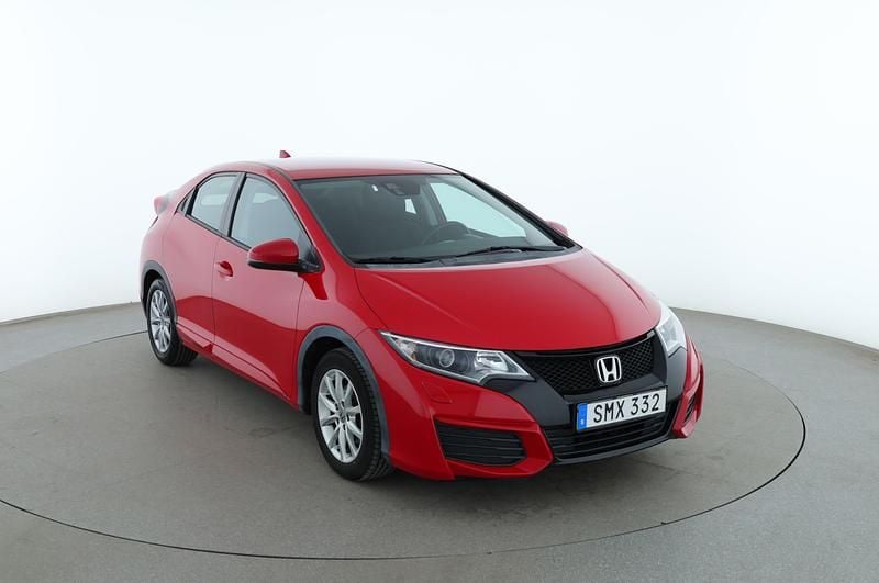 Begagnad Honda Civic Comfort 100 HK (73 kW) 2015 Röd Halvkombi