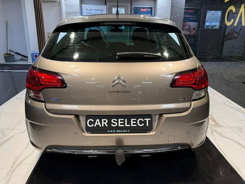 Begagnad Citroën C4 121 HK (88 kW) 2015 Grå Halvkombi