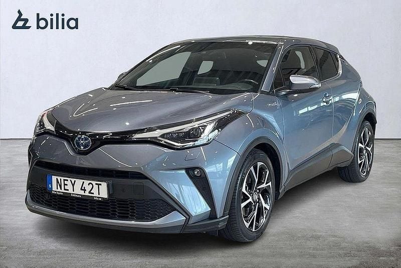 Grå Begagnad 2020 Toyota C-HR Edition SUV | 244 900 kr (Marknadspris) - Bild 1/3