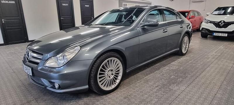 Begagnad Mercedes CLS350 292 HK (214 kW) 2009 Grå Sportkupé