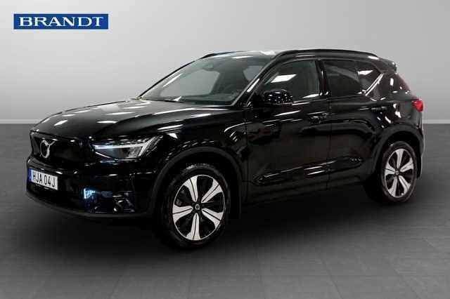 Svart Begagnad 2023 Volvo XC40 Plus SUV | 359 900 kr - Bild 1/4