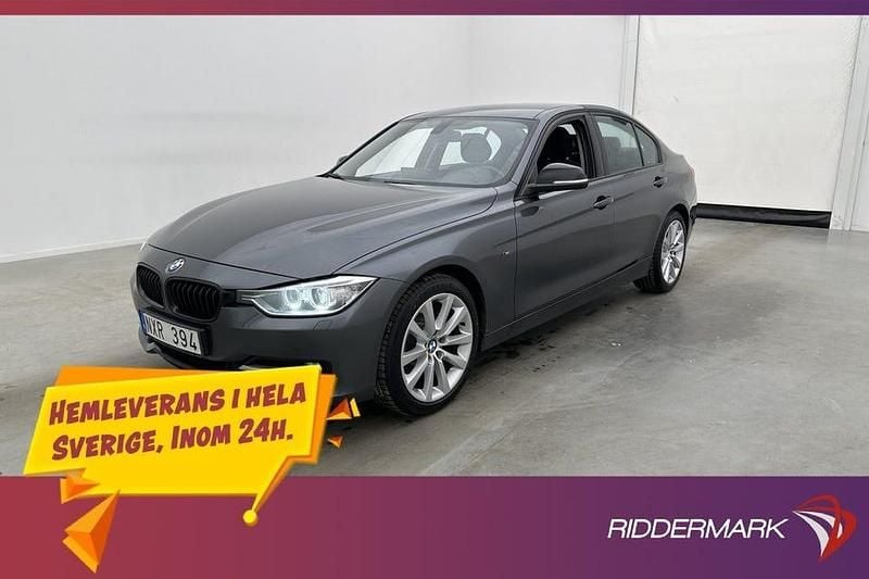Grå Begagnad 2013 BMW 320 Sport Line Sedan | 139 800 kr (Marknadspris) - Bild 1/3