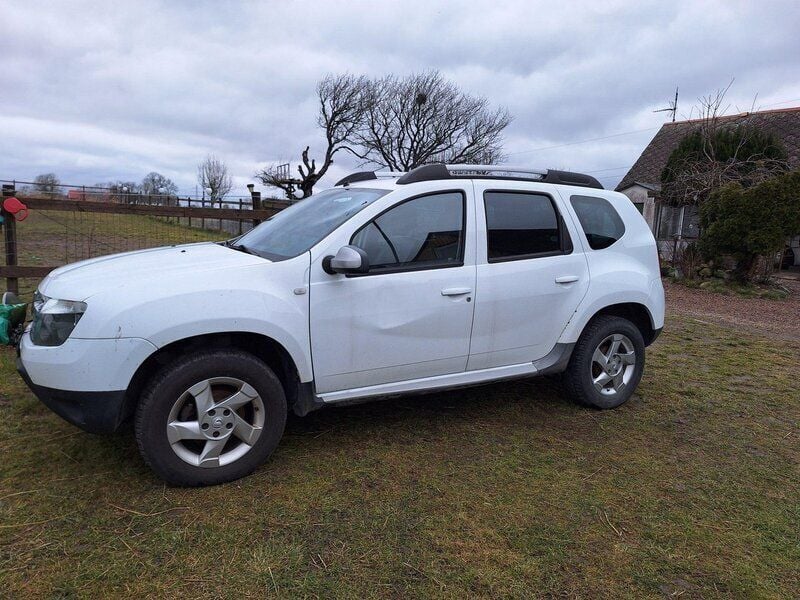 Vit Begagnad 2014 Dacia Duster SUV | 71 000 kr (Superpris) - Bild 1/4