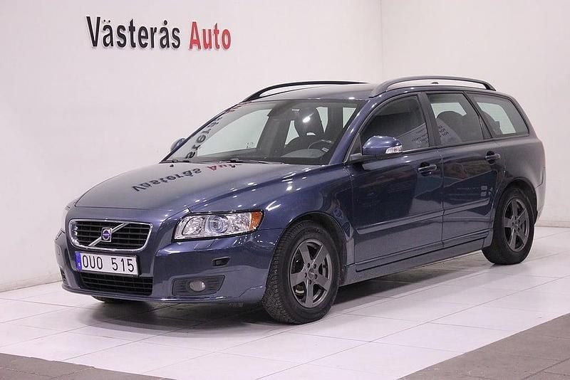 Begagnad Volvo V50 Momentum 125 HK (91 kW) 2009 Blå Kombi
