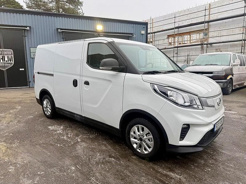 Begagnad Maxus eDeliver 3 88 kW (120 HK) 2023 Vit Van