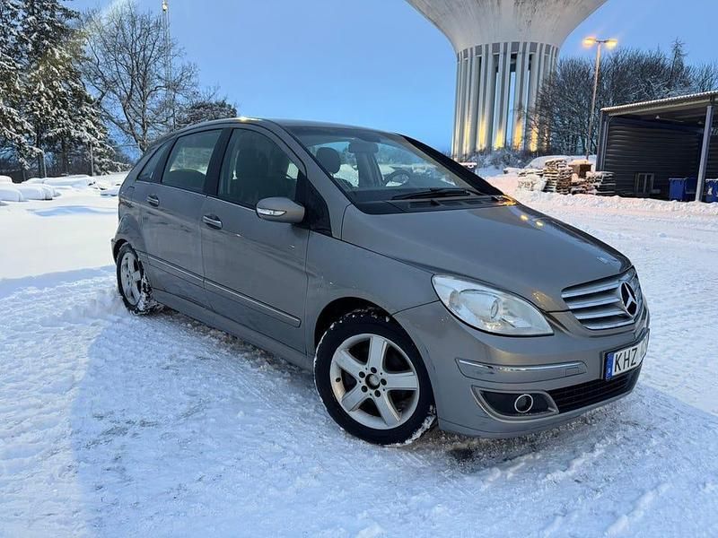 Begagnad 2007 Mercedes B200 Minibuss | 45 000 kr (Lite dyr) - Bild 1/4
