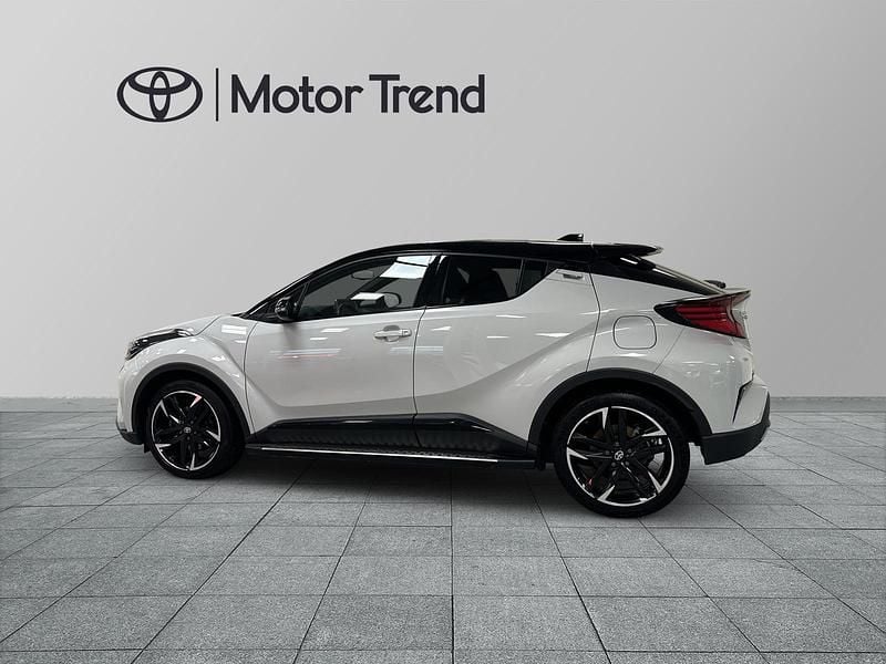 Begagnad Toyota C-HR Sport 186 HK (136 kW) 2023 Grå SUV