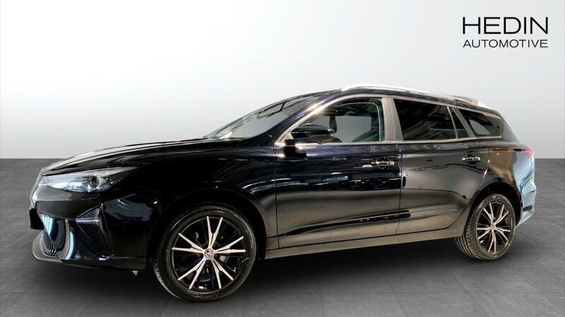 Svart (black) Begagnad 2022 MG MG5 EV Luxury Kombi | 224 900 kr (Bra pris) - Bild 1/4