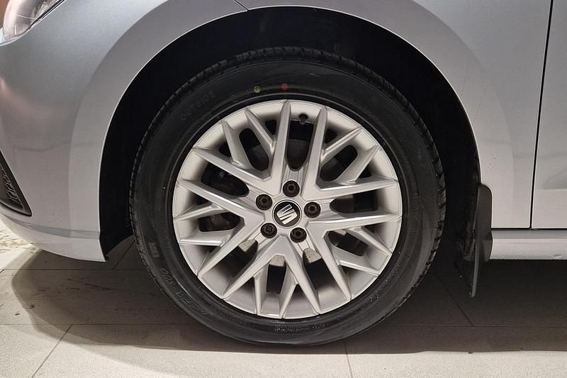 Begagnad Seat Ibiza Style 116 HK (85 kW) 2019 Silver Halvkombi