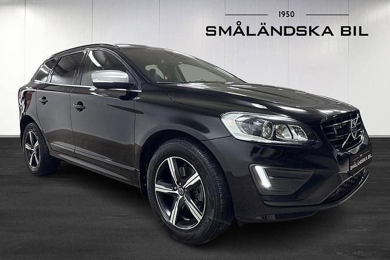 Begagnad Volvo XC60 R-Design 190 HK (139 kW) 2017 Svart SUV