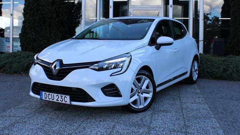 Vit Begagnad 2021 Renault Clio V Zen Halvkombi | 129 900 kr (Marknadspris) - Bild 1/4