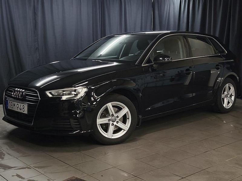 Begagnad Audi A3 Proline 150 HK (110 kW) 2018 Svart Sedan