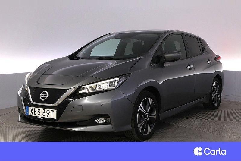 Grå Begagnad 2021 Nissan Leaf 360º Halvkombi | 177 900 kr (Lite dyr) - Bild 1/4