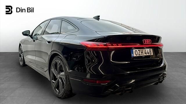 Begagnad Audi e-tron Sportback S-Line 314 kW (428 HK) 2025 Mytsvart metallic SUV