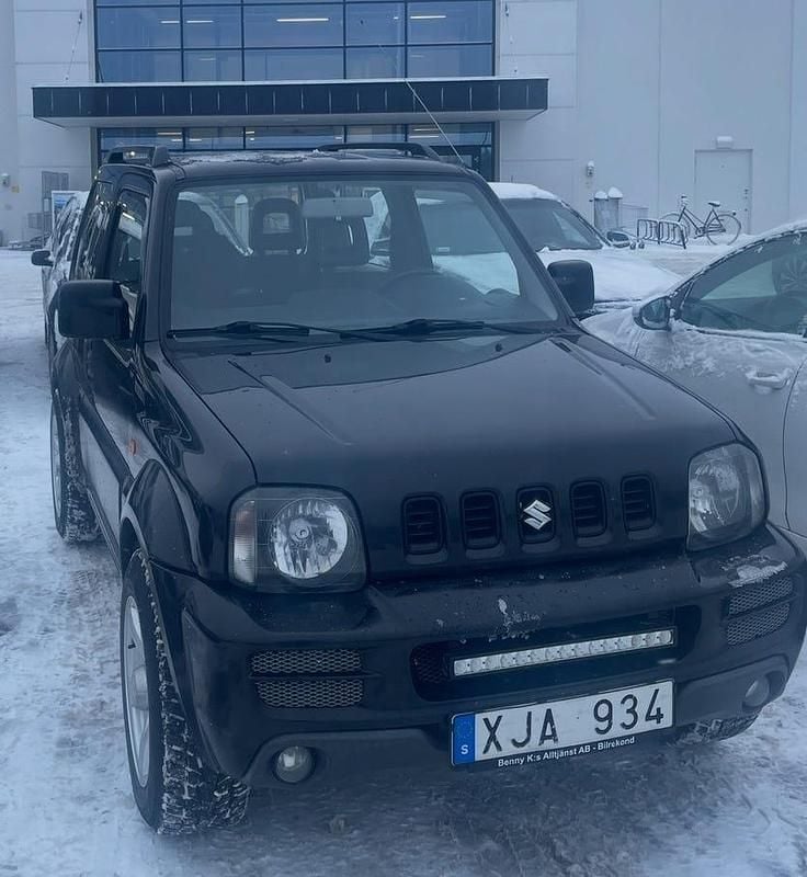 Begagnad Suzuki Jimny 86 HK (63 kW) 2006 SUV