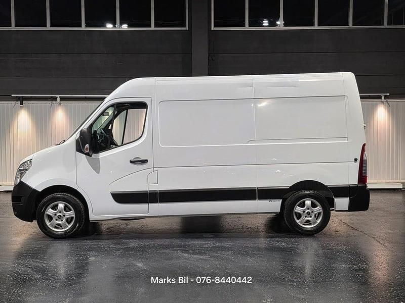 Begagnad Nissan NV400 146 HK (107 kW) 2018 Vit Van