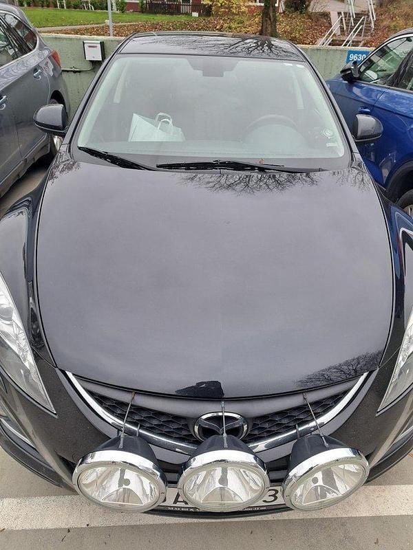 Svart Begagnad 2010 Mazda 6 Inclusive Halvkombi | 60 000 kr (Marknadspris) - Bild 1/4