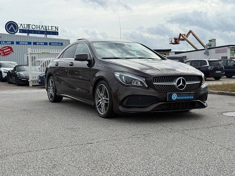 Brun Begagnad 2017 Mercedes CLA220 AMG Sedan | 199 200 kr (Marknadspris) - Bild 1/4