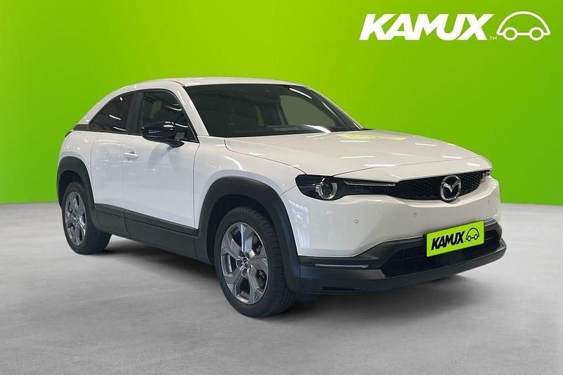 Vit Begagnad 2022 Mazda MX30 SUV | 149 800 kr (Marknadspris) - Bild 1/4