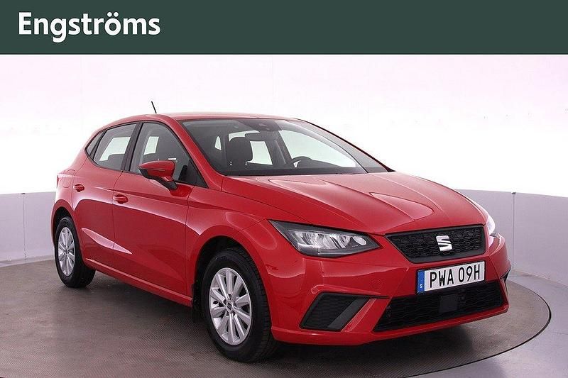 Röd Begagnad 2022 Seat Ibiza Halvkombi | 189 000 kr (Lite dyr) - Bild 1/4