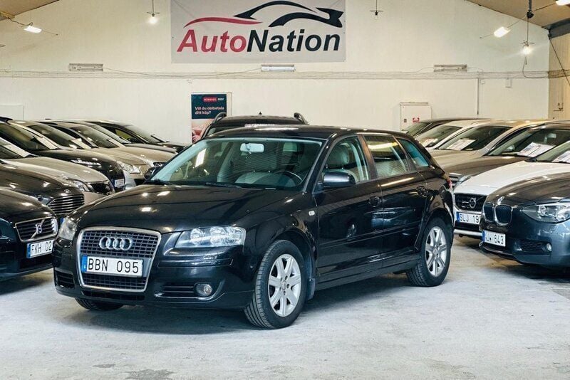 Grå Begagnad 2007 Audi A3 Sportback Attraction Halvkombi | 44 900 kr (Marknadspris) - Bild 1/4