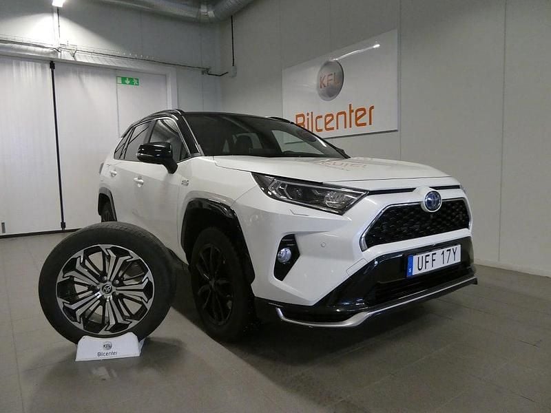 Begagnad Toyota RAV4 Hybrid Premium 185 HK (136 kW) 2021 Vit SUV
