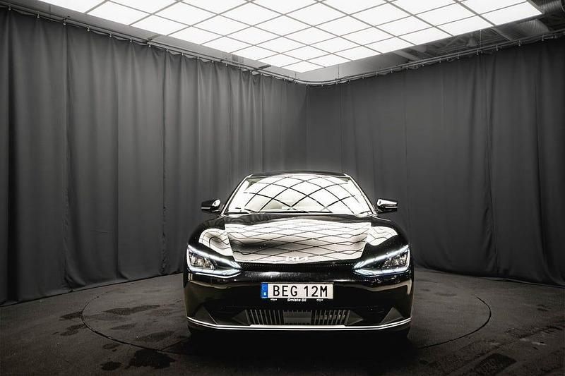 Begagnad Kia EV6 Plus 167 kW (228 HK) 2023 Svart SUV