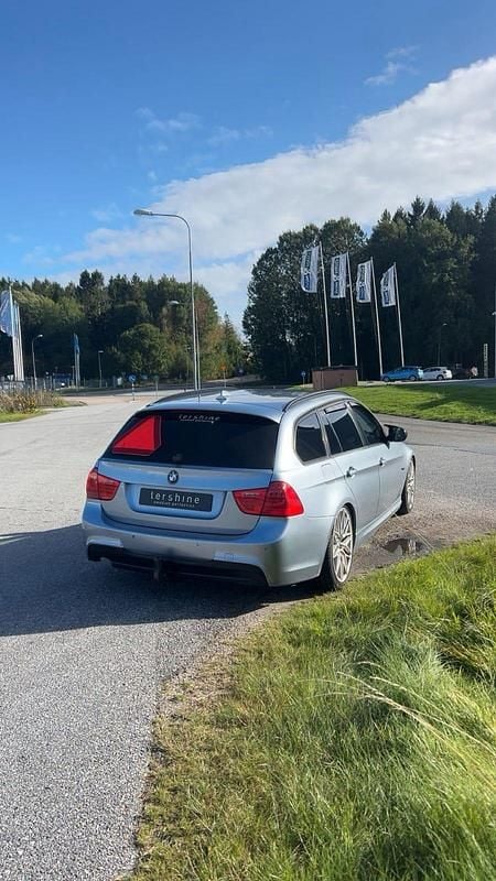 Begagnad 2011 BMW 320 | 95 000 kr - Bild 1/4