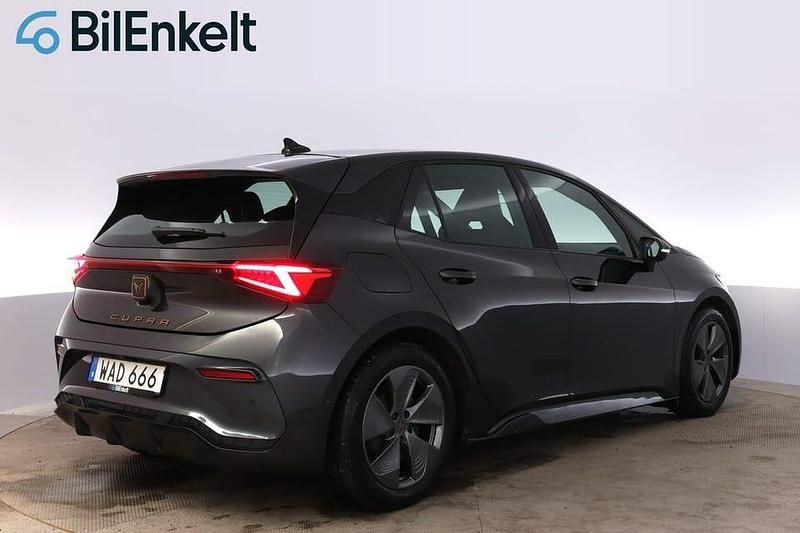 Begagnad Cupra Born 150 kW (204 HK) 2023 Halvkombi