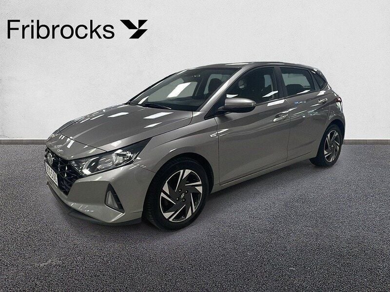 Grå Begagnad 2021 Hyundai i20 Halvkombi | 189 800 kr (Marknadspris) - Bild 1/4