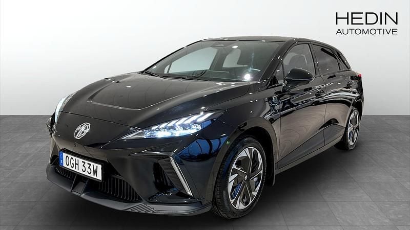 Svart Begagnad 2022 MG MG4 EV Luxury Halvkombi | 249 900 kr (Marknadspris) - Bild 1/4