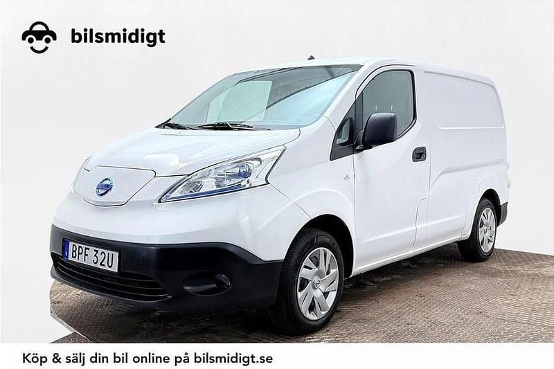 Begagnad Nissan e-NV200 Comfort 80 kW (109 HK) 2019 Vit Minibuss