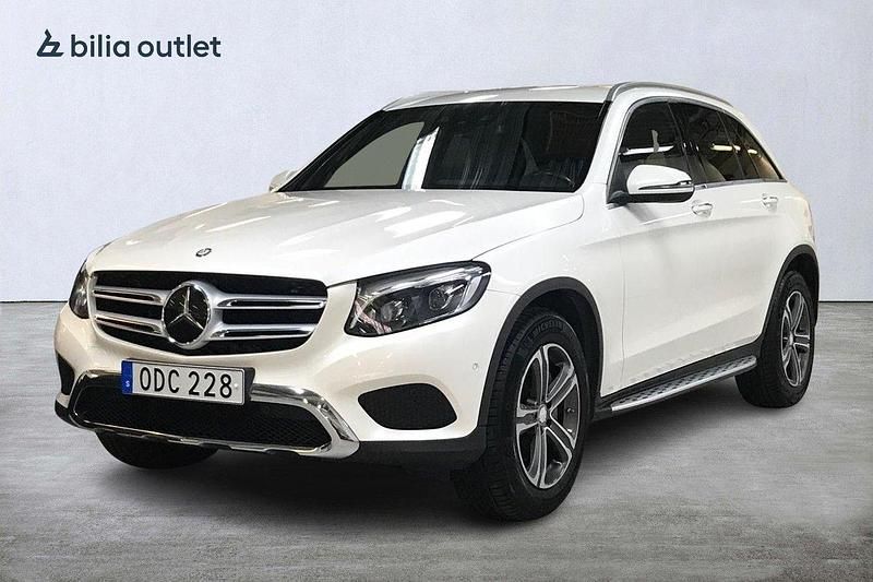 Vit Begagnad 2016 Mercedes GLC250 AMG SUV | 284 900 kr (Marknadspris) - Bild 1/3