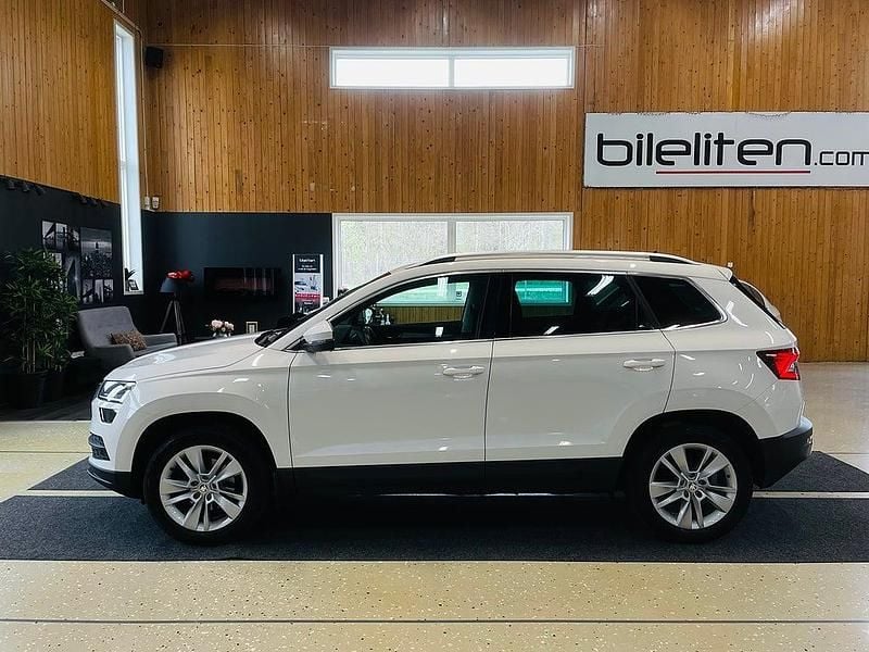 Begagnad Skoda Karoq Ambition 150 HK (110 kW) 2019 Vit SUV