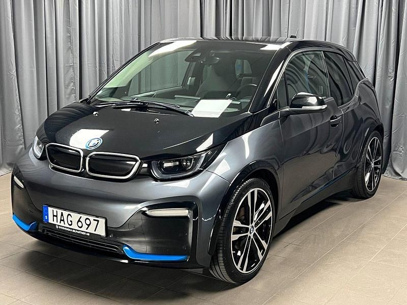 Grå Begagnad 2019 BMW i3 Comfort Edition Halvkombi | 188 900 kr (Superpris) - Bild 1/4