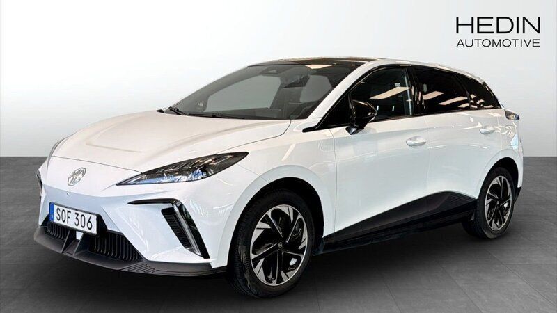 Vit (white) Begagnad 2022 MG MG4 EV Luxury Halvkombi | 289 900 kr (Lite dyr) - Bild 1/4