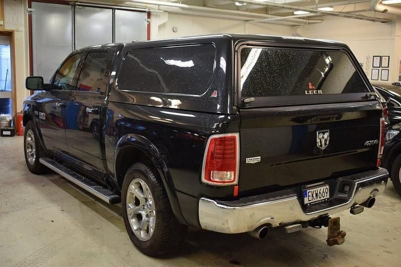 Begagnad Dodge Ram 396 HK (291 kW) 2018 Svart