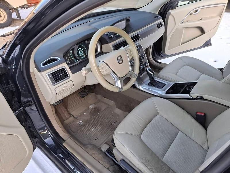 Begagnad Volvo V70 163 HK (119 kW) 2014 Kombi