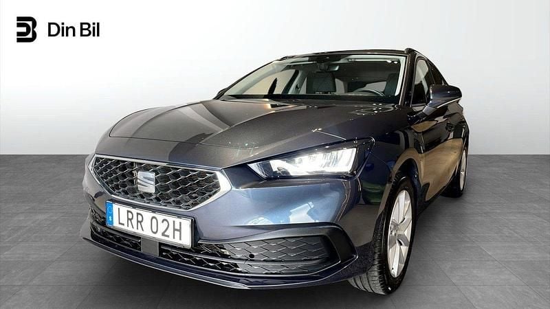 Grå Begagnad 2024 Seat Leon Style Kombi | 239 900 kr (Marknadspris) - Bild 1/4