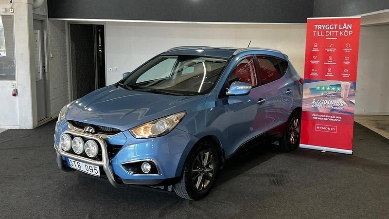 Ljusblå Begagnad 2011 Hyundai ix35 SUV | 79 900 kr (Marknadspris) - Bild 1/4