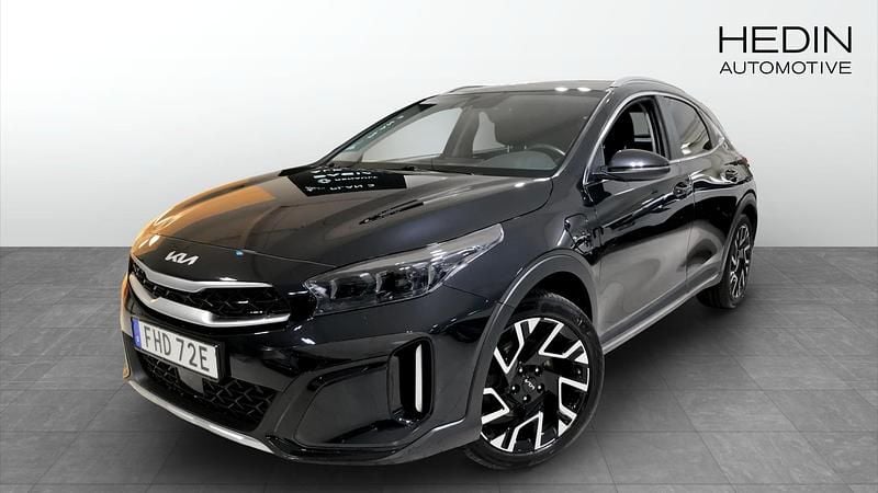 Svart (black) Begagnad 2022 Kia XCeed SUV | 259 900 kr (Marknadspris) - Bild 1/4