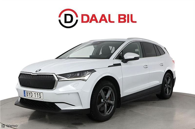 Vit Begagnad 2021 Skoda Enyaq iV Comfort SUV | 279 700 kr (Marknadspris) - Bild 1/4