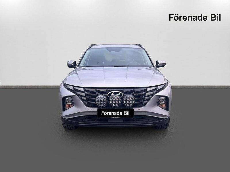 Begagnad Hyundai Tucson Essential 265 HK (194 kW) 2021 Grå SUV