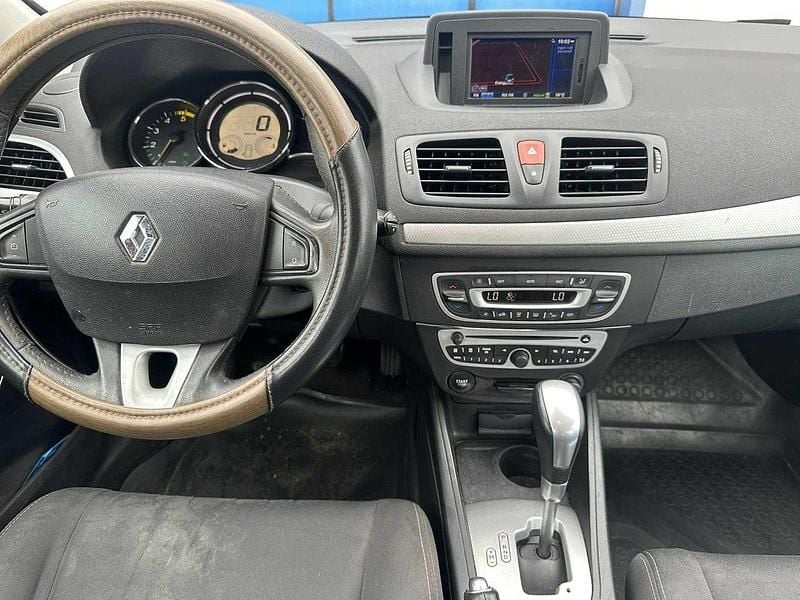 Röd Begagnad 2011 Renault Mégane GrandTour Kombi | 39 000 kr (Bra pris) - Bild 1/4