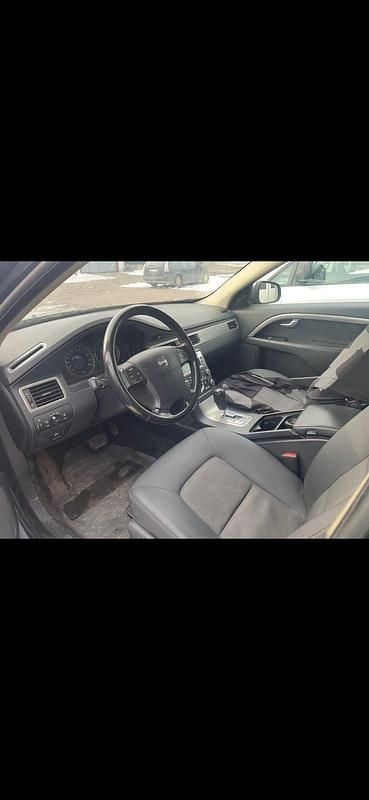 Begagnad Volvo S80 Momentum 145 HK (106 kW) 2009 Grå Sedan